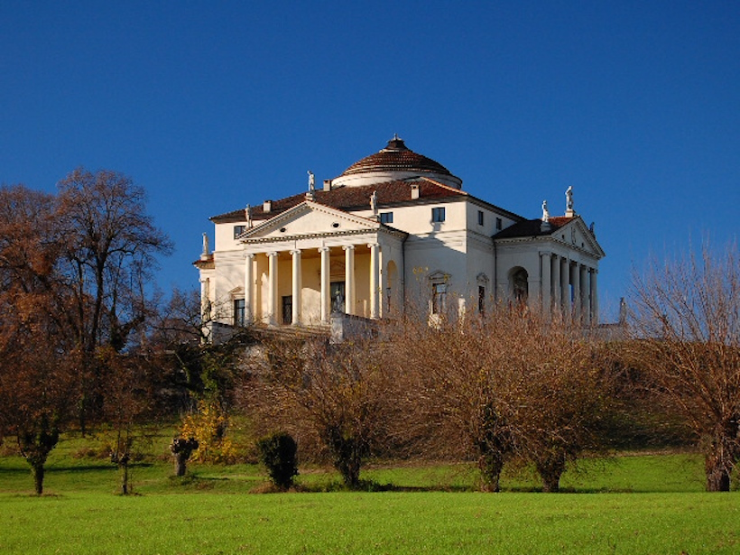 Villa La Rotonda sulle colline di Vicenza, una delle opere più famose di Palladio.