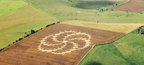 Cerchio nel grano a Milk Hill - Wiltshire, England, 12 agosto 2001