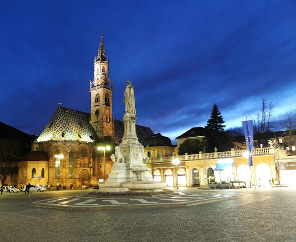 Bolzano, Il Castello del Buonconsiglio. A 2 ore e mezza da Bolzano corsi e seminari Reiki nel Centro Olistico Tolteca a Dolo (Venezia)