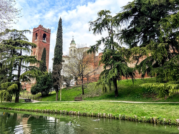 Dario Canil presenta corsi e seminari Reiki vicino a Castelfranco Veneto, in Veneto, a Dolo (Venezia).