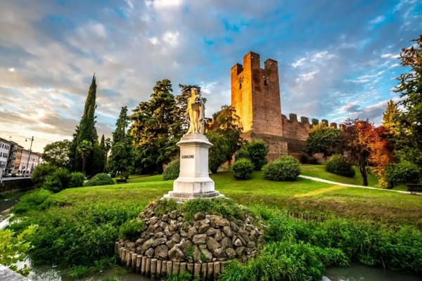 Dario Canil presenta corsi e seminari Reiki vicino a Castelfranco Veneto, in Veneto, a Dolo (Venezia).