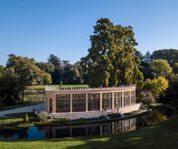 Villa Revedin Bolasco, dettaglio. Dario Canil presenta i corsi e i seminari Reiki vicino a Castelfranco Veneto, in Veneto.