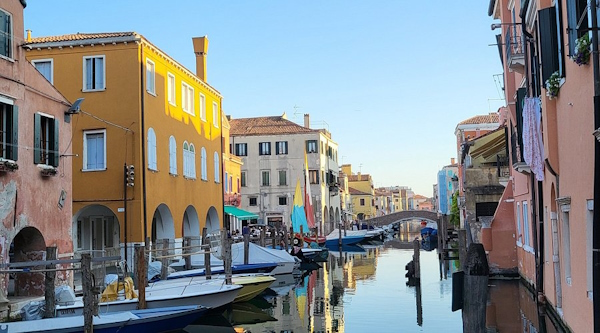 Canal Vena di Chioggia. Dario Canil e il Centro Olistico Tolteca presentano corsi e seminari Reiki a Dolo (Venezia), vicino a Chioggia, in Veneto.