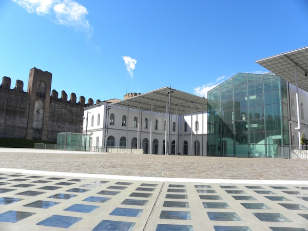 Cittadella, il Palazzo Mantegna. A 50 minuti da Cittadella corsi e seminari Reiki nel Centro Olistico Tolteca a Dolo (Venezia)