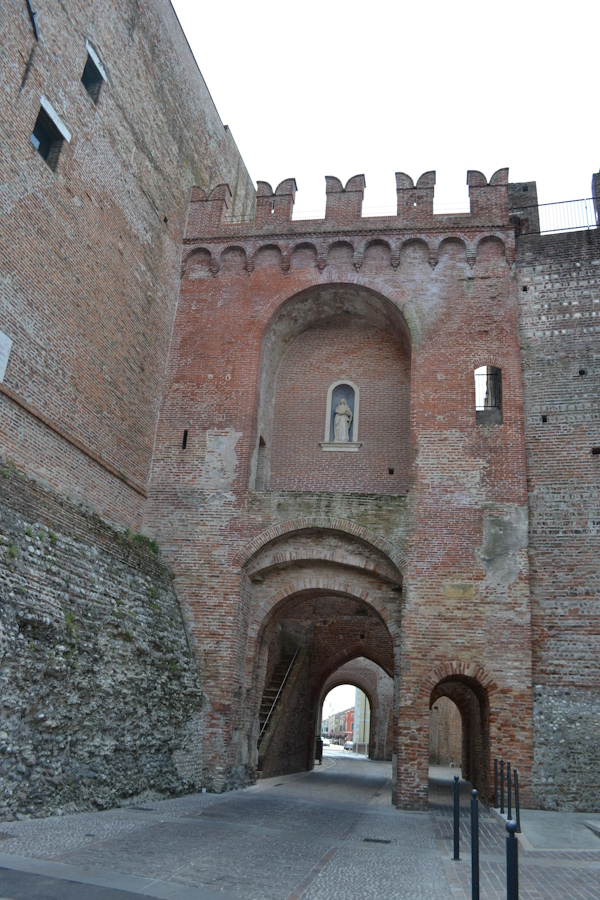 La Porta Padovana. Dario Canil presenta corsi e seminari Reiki vicino a Cittadella, in Veneto, a Dolo (Venezia).