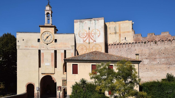 La Torre di malta di Cittadella. Dario Canil e il Centro Olistico Tolteca presentano corsi e seminari Reiki a Dolo (Venezia), vicino a Cittadella, in Veneto.