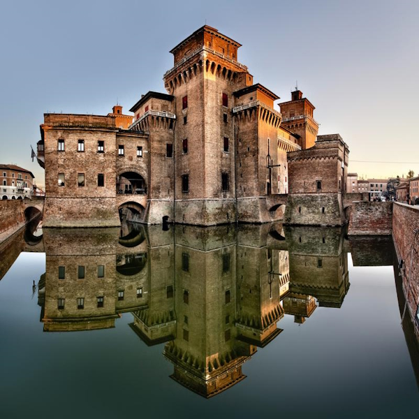 Dario Canil presenta corsi e seminari Reiki vicino a Ferrara, in Veneto, a Dolo (Venezia).