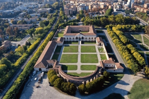 Mantova, il Palazzo Te. A 90 minuti da Mantova corsi e seminari Reiki nel Centro Olistico Tolteca a Dolo (Venezia)