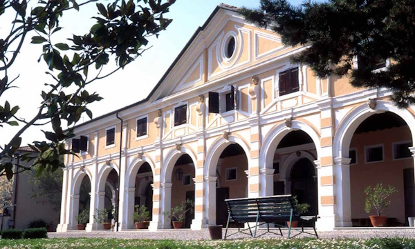 il Museo di Storia Naturale e Archeologia di Montebelluna. Dario Canil e il Centro Olistico Tolteca presentano corsi e seminari Reiki a Dolo (Venezia), vicino a Montebelluna, in Veneto.