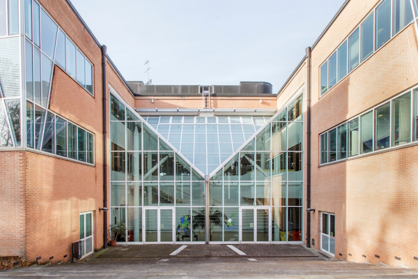 la Biblioteca comunale di Montebelluna. Dario Canil e il Centro Olistico Tolteca presentano corsi e seminari Reiki a Dolo (Venezia), vicino a Montebelluna, in Veneto.