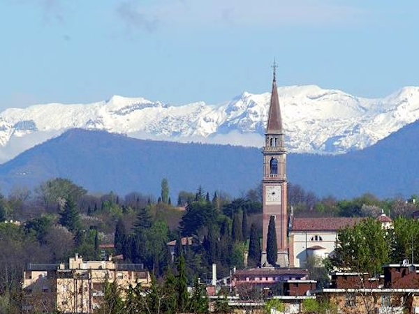 Dario Canil presenta corsi e seminari Reiki vicino a Montebelluna, in Veneto, a Dolo (Venezia).