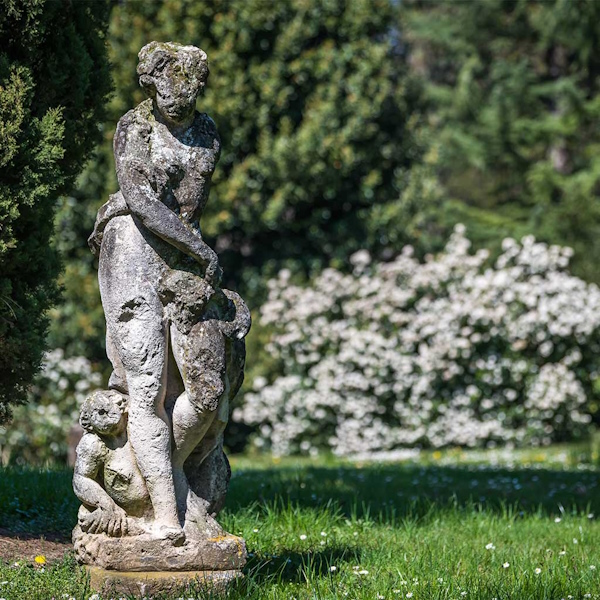 Montebelluna, il Parco Manin. A 55 minuti da Montebelluna corsi e seminari Reiki nel Centro Olistico Tolteca a Dolo (Venezia)