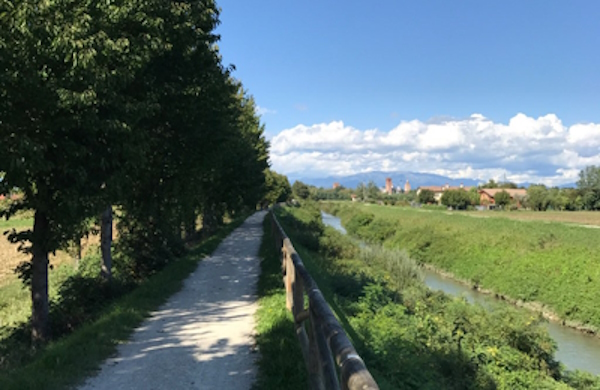 il Sentiero degli Ezzelini di Montebelluna. Dario Canil e il Centro Olistico Tolteca presentano corsi e seminari Reiki a Dolo (Venezia), vicino a Montebelluna, in Veneto.