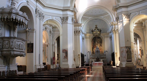 il Duomo di San Marco di Pordenone. Dario Canil e il Centro Olistico Tolteca presentano corsi e seminari Reiki a Dolo (Venezia), vicino a Pordenone, in Veneto.