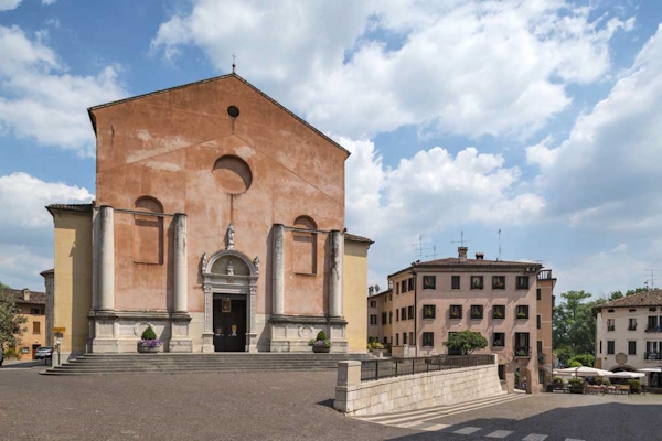 Duomo di San Marco a Pordenone. Dario Canil presenta i corsi e i seminari Reiki vicino a Pordenone, in Veneto.