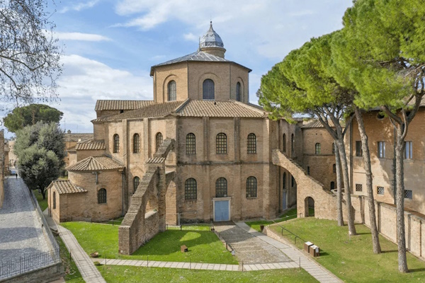 Dario Canil presenta corsi e seminari Reiki vicino a Ravenna, in Veneto, a Dolo (Venezia).