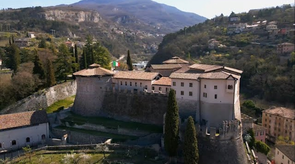 Rovereto, Il Castello. A 2 ore da Rovereto corsi e seminari Reiki nel Centro Olistico Tolteca a Dolo (Venezia)