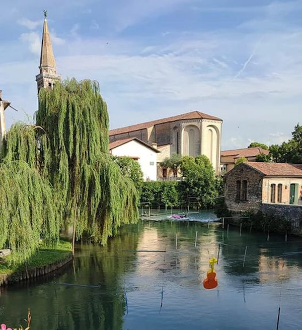 Duomo di San Nicolò a Sacile. Dario Canil presenta i corsi e i seminari Reiki vicino a Sacile, in Veneto.