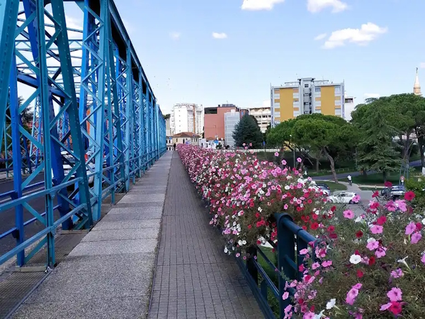 il Ponte della Vittoria di San Donà di Piave. Dario Canil e il Centro Olistico Tolteca presentano corsi e seminari Reiki a Dolo (Venezia), vicino a San Donà di Piave, in Veneto.