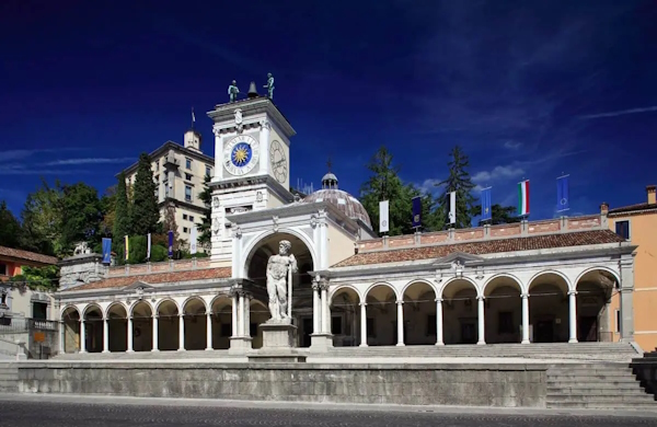 Dario Canil presenta corsi e seminari Reiki vicino a Udine, in Veneto, a Dolo (Venezia).