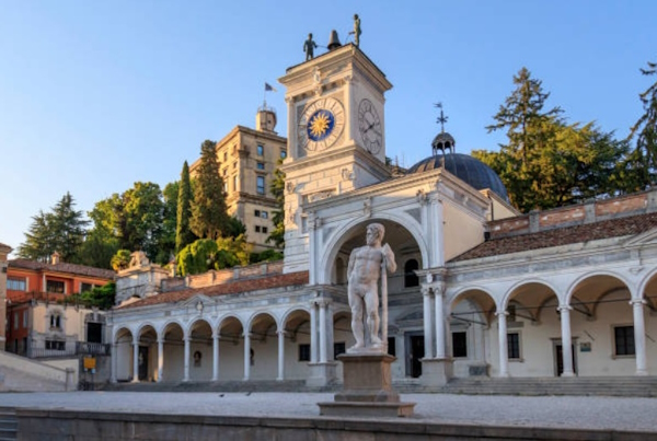 Dario Canil presenta i corsi e i seminari Reiki vicino a Udine, in Veneto.