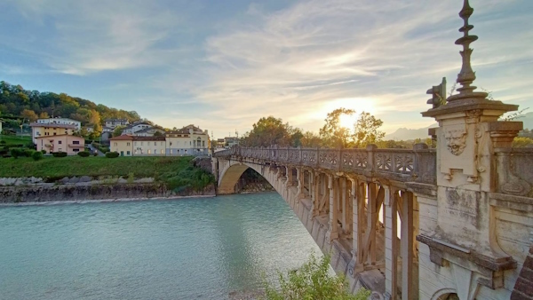 Belluno, il Ponte della Vittoria. A 75 minuti da Belluno corsi e seminari Reiki nel Centro Olistico Tolteca a Dolo (Venezia)