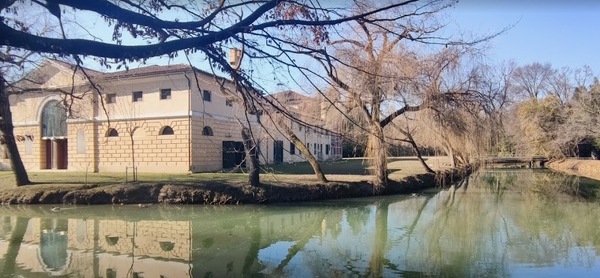 Dario Canil e il Centro Olistico Tolteca presentano corsi e seminari Reiki a Dolo (Venezia), vicino a Mirano, in Veneto.
