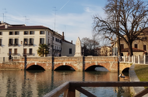 il Ponte Dante a Treviso. Dario Canil e il Centro Olistico Tolteca presentano corsi e seminari Reiki a Dolo (Venezia), vicino a Treviso, in Veneto.