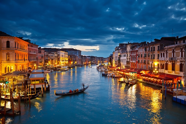 Venezia, Canal Grande, vicino a Venezia corsi e seminari Reiki nel Centro Olistico Tolteca a Dolo (Venezia)