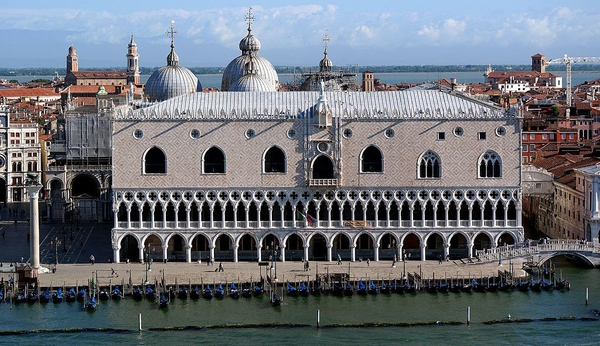 Venezia, il Palazzo Ducale. Dario Canil presenta corsi e seminari Reiki vicino a Venezia, in Veneto, a Dolo (Venezia).