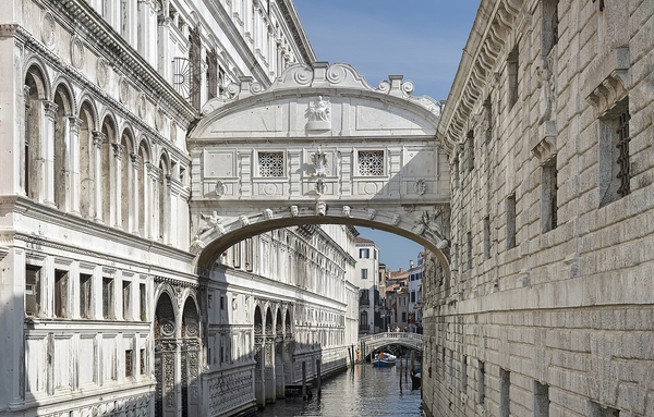 Venezia, il Ponte dei Sospiri. Dario Canil presenta corsi e seminari Reiki vicino a Venezia, in Veneto, a Dolo (Venezia).