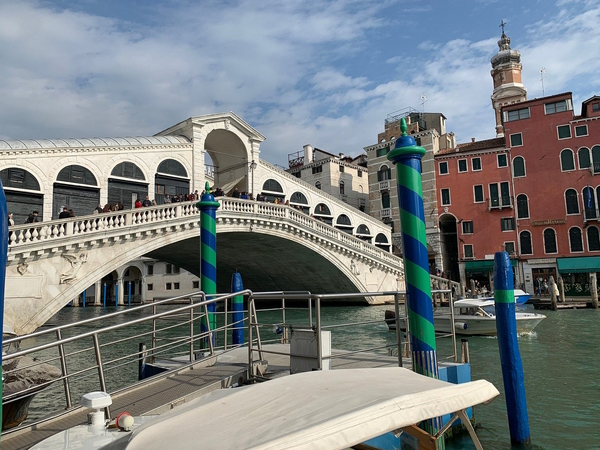 Venezia, il Ponte di Rialto, vicino a Venezia corsi e seminari Reiki nel Centro Olistico Tolteca a Dolo (Venezia)