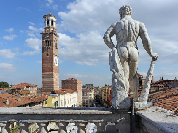 Dario Canil presenta i corsi e i seminari Reiki vicino a Verona, in Veneto.